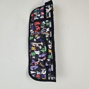 LeSportsac Black Alphabet Character belt bag /fanny pack Rare Travel